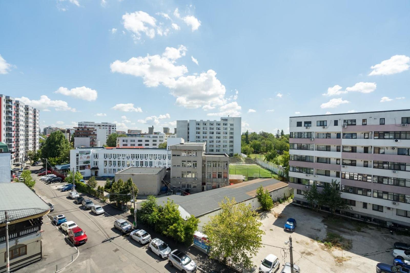 A Home Away - Politehnica Park Bucharest Exterior photo